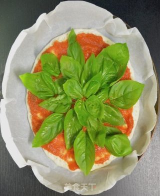 CoCoLc 的私菜食谱经―意式罗勒番茄酱披萨【无油版】的做法步骤：9