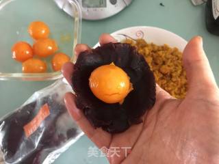 蛋黄豆沙蔓越莓包的做法步骤：6
