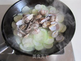 蛤蜊炒瓠瓜的做法步骤：7