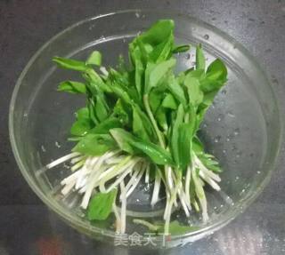 山糜子土豆条汤的做法步骤：2