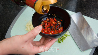 手撕蒜苔的做法步骤：5