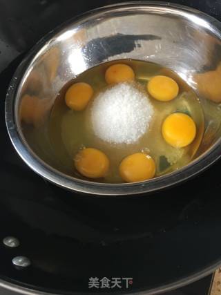 鸡蛋糕的做法步骤：1