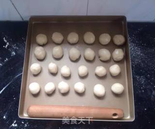 蛋黄酥的做法步骤：4