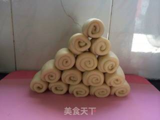 蛋黄酥的做法步骤：8