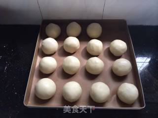 蛋黄酥的做法步骤：13