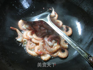 金针菇炒海虾的做法步骤：3