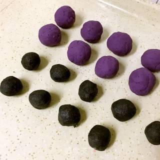 麻心紫薯饼的做法步骤：4