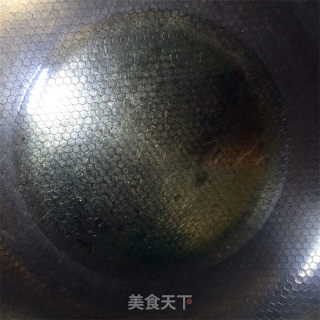 芦笋香肠炒苏州新鲜冰冻鸡头米，味道鲜美的做法步骤：6