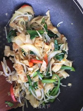 鲜蔬炒饼的做法步骤：5