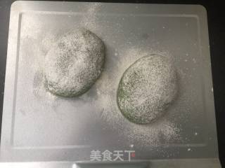 亚麻籽桂圆抹茶软欧的做法步骤：17