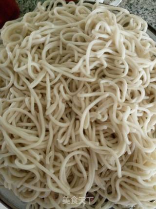 牛肉末炒面的做法步骤：1