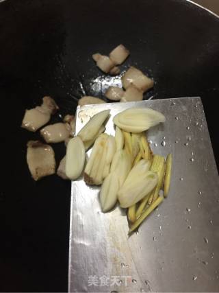 腐竹焖肉的做法步骤：6