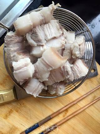 红烧肉的做法步骤：3