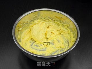 椰香莲蓉酥的做法步骤：4