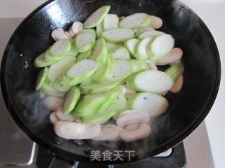 口蘑丝瓜炒鸡蛋的做法步骤：6