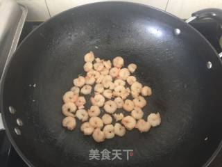 至尊培根虾仁披萨的做法步骤：6