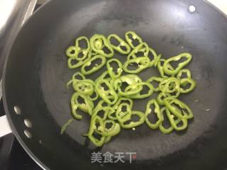 至尊培根虾仁披萨的做法步骤：8