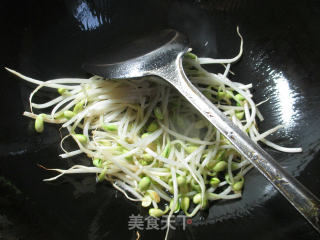 黄豆芽鹅胗炒梅豆的做法步骤：3