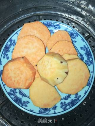 糖桂花红薯饼的做法步骤：1