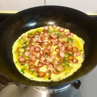 香肠煎鸡蛋的做法步骤：5
