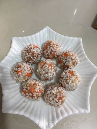 胡萝卜糯米珍珠丸子的做法步骤：6
