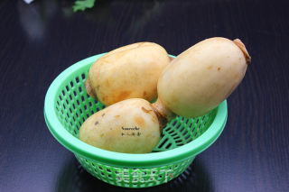 糖醋莲藕的做法步骤：1