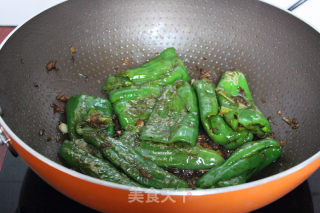 糖醋虎皮尖椒的做法步骤：6