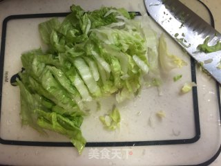 蟹柳生菜沙拉杯的做法步骤：3
