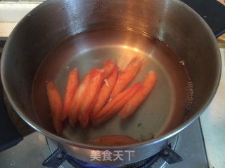 蟹柳生菜沙拉杯的做法步骤：4