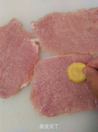 外酥内嫩烤猪排的做法步骤：3