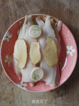 清蒸鲽鱼的做法步骤：4