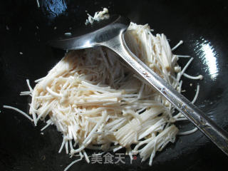 韭菜炒金针菇的做法步骤：3