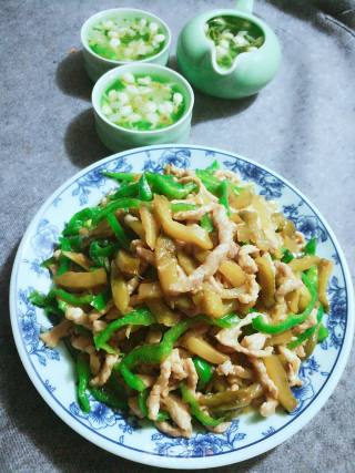 青椒榨菜肉丝的做法步骤：10