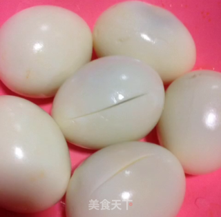 啤酒桂香卤蛋的做法步骤：2