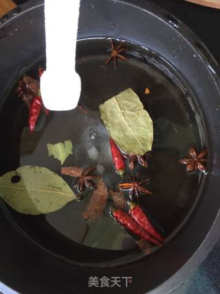 五香脆花生米的做法步骤：3