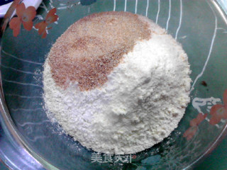 无油免揉菠萝蜜核蔓越莓全麦面包的做法步骤：2