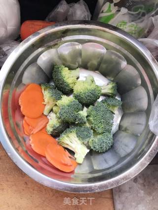 照烧鸡腿的做法步骤：2