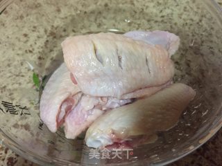 黄金烤翅的做法步骤：1