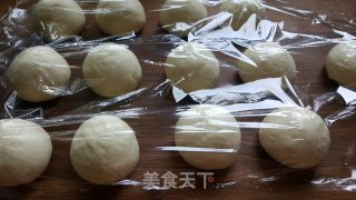 德国碱水面包的做法步骤：8