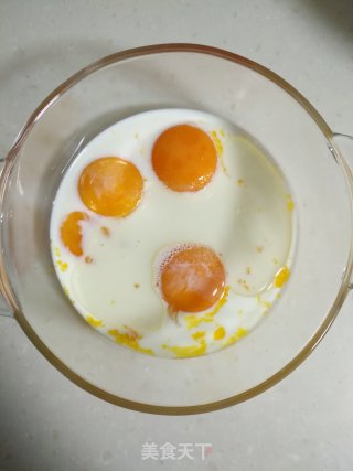 肉松蛋糕卷的做法步骤：1