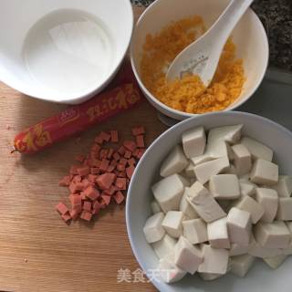 蟹黄豆腐的做法步骤：4