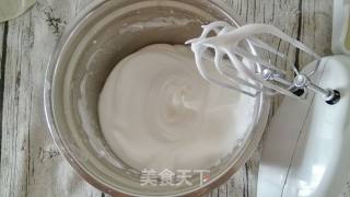 幻彩草莓乳酪卷的做法步骤：8