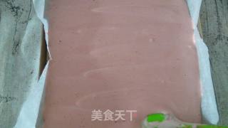 幻彩草莓乳酪卷的做法步骤：17