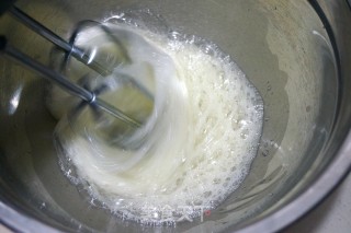 红糖戚风蛋糕的做法步骤：6