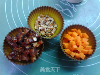 无糖椰枣豆乳松糕的做法步骤：2
