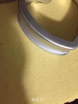 春韵慕斯蛋糕的做法步骤：1