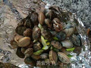 锡纸烤蚬子的做法步骤：3
