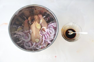 西屋特约之酱香洋葱烤鸡的做法步骤：3