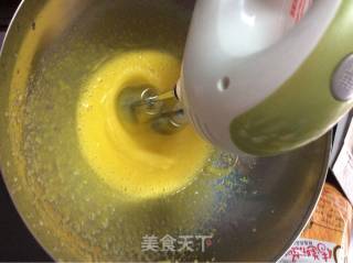 巧克力酱戚风蛋糕的做法步骤：4