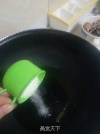 糖醋排骨的做法步骤：9